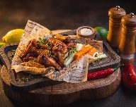 Крылья куриные в соусе