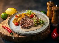 Стейк Вегас с бэйби картофелем